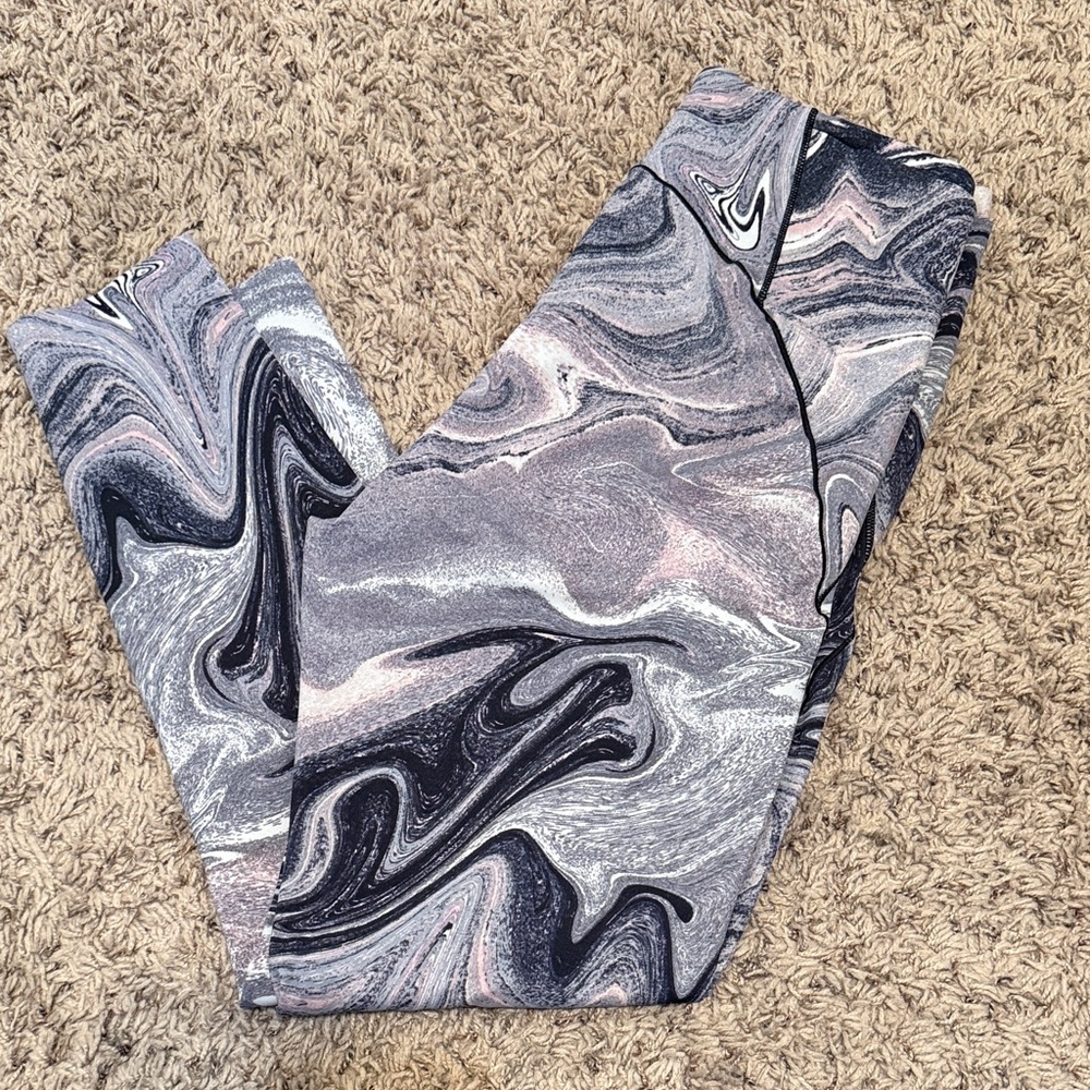Victoria's Secret Marble Print Leggings - Black, Gray, White